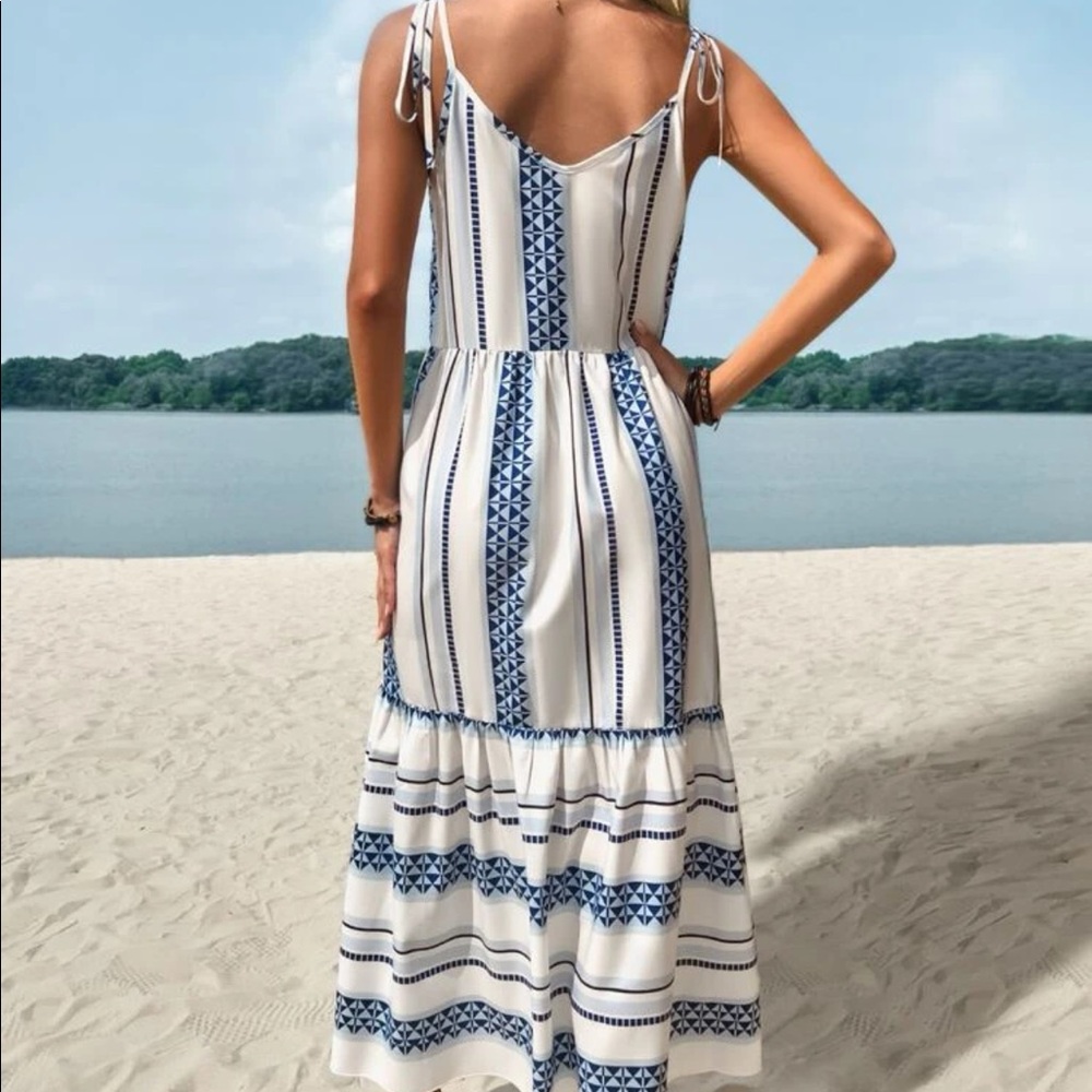 ⚡️flash sale ⚡️Geometric high waisted dress - Picture 3 of 8